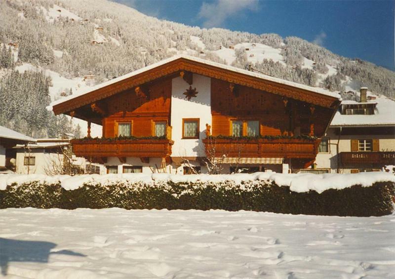 Apartment Eberharter Zell am Ziller Exteriör bild