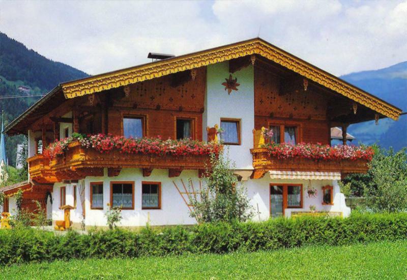 Apartment Eberharter Zell am Ziller Exteriör bild